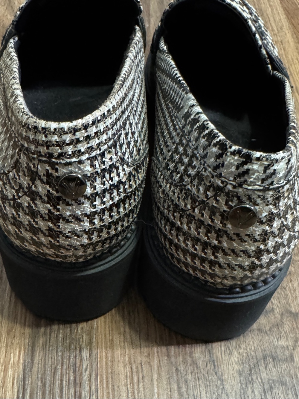 Vionic Fillmore Platform Penny Loafer Houndstooth Pattern Lug Sole Sz. 8.5 - Picture 6 of 8